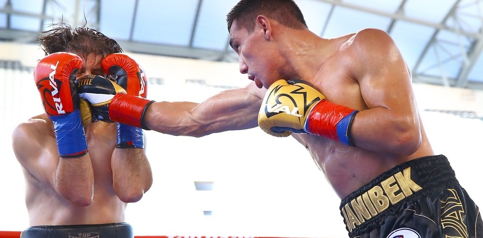 Успешный казахстанский боксер выступит в США в июле?