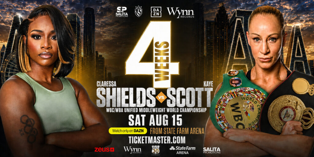 Claressa Shields спускается за поясами Kaye Scott
